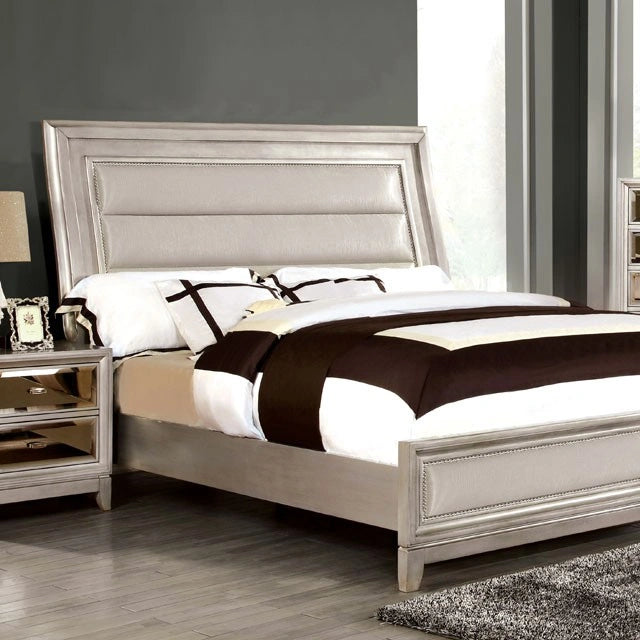 Golva E.King & Queen Bed White & Silver