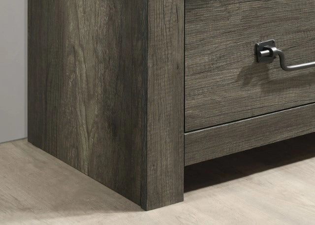 Britonale Chest